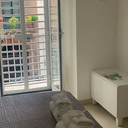 Apartament Mameli House *